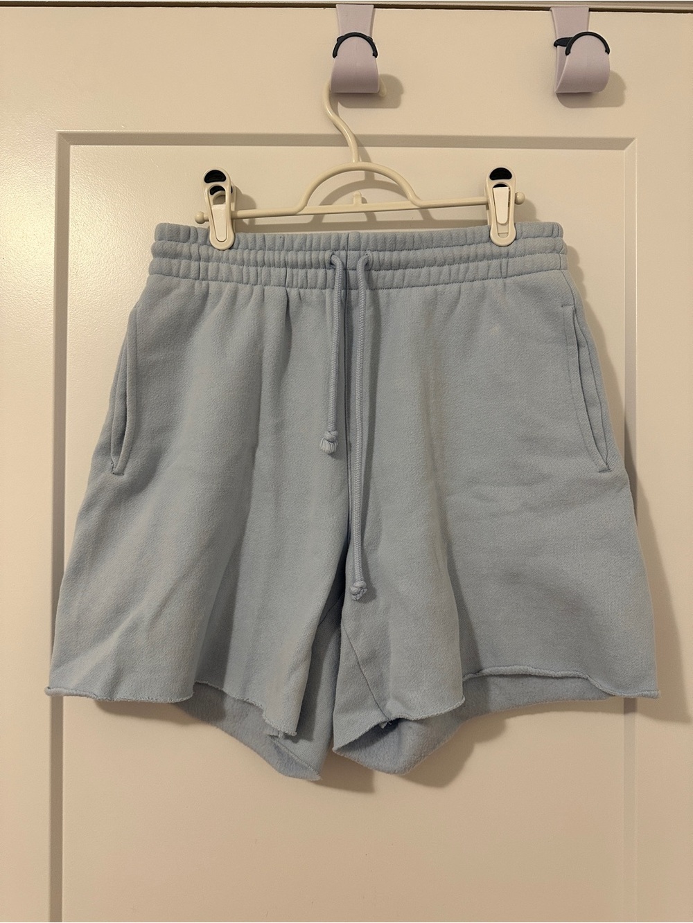 Aritzia TNA Blue Cozy Fleece Boyfriend Shorts Size Medium Women’s